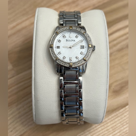 Bulova Ladies Watch Marine Star Genuine Diamonds White Pearl Dial 96R105 - Picture 5 of 14
